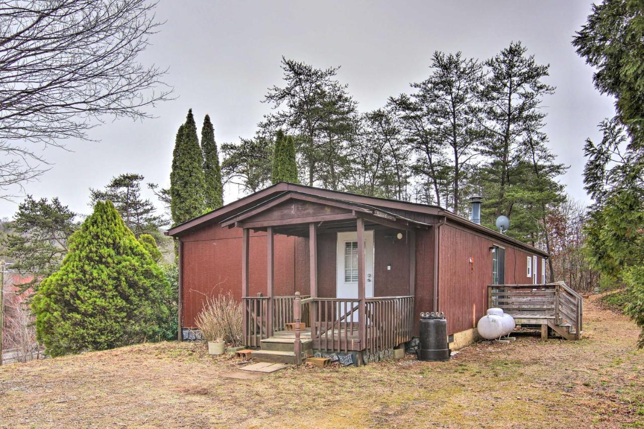 Cozy Asheville Cottage With Grill And Fire Pit! Exteriör bild